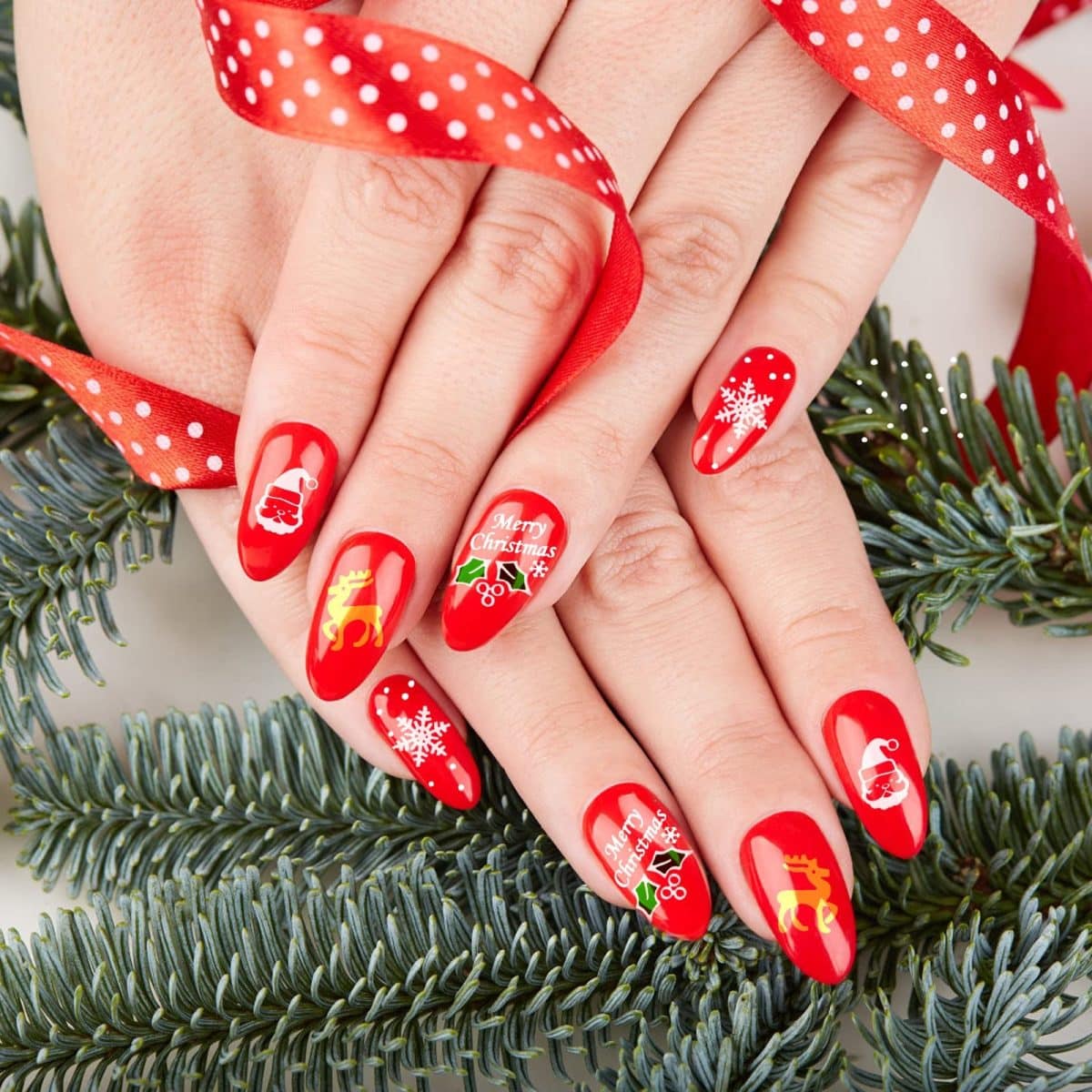 Idées époustouflantes pour une déco d'ongles de Noël qui sort de l'ordinaire