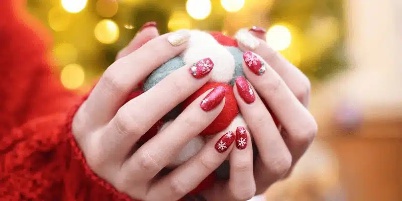 Idées époustouflantes pour une déco d'ongles de Noël qui sort de l'ordinaire